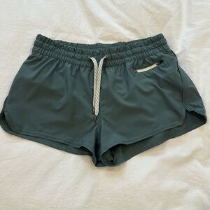 Vuori Clementine women’s shorts M